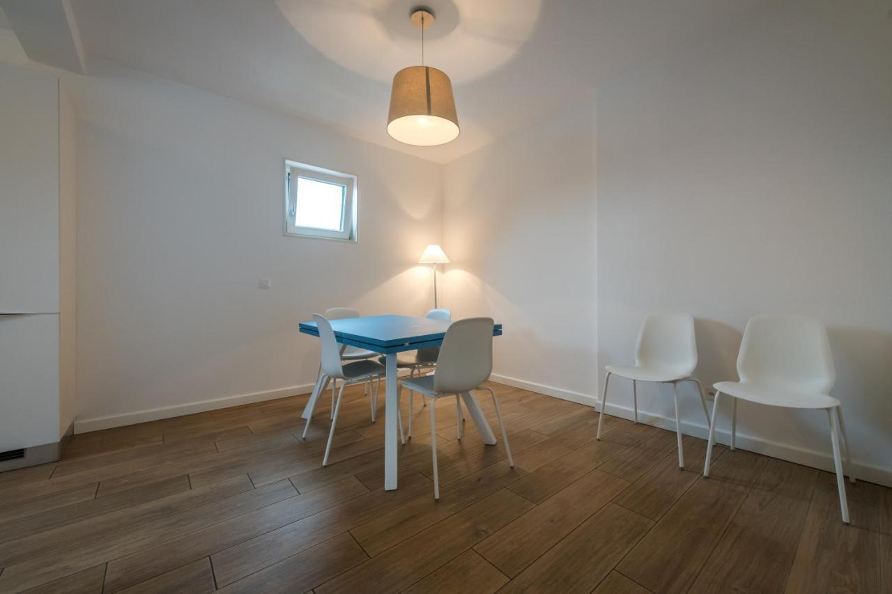 Modern Apartment In ルガーノ エクステリア 写真