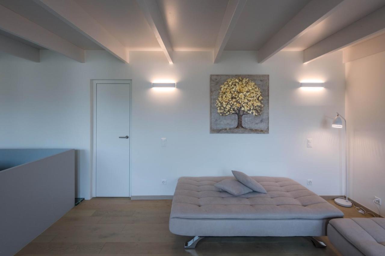 Modern Apartment In ルガーノ エクステリア 写真