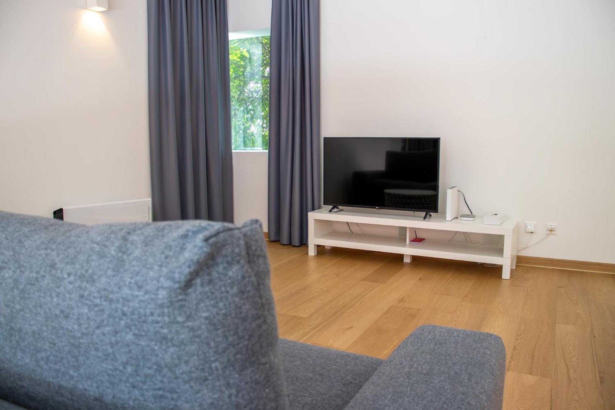Modern Apartment In ルガーノ エクステリア 写真