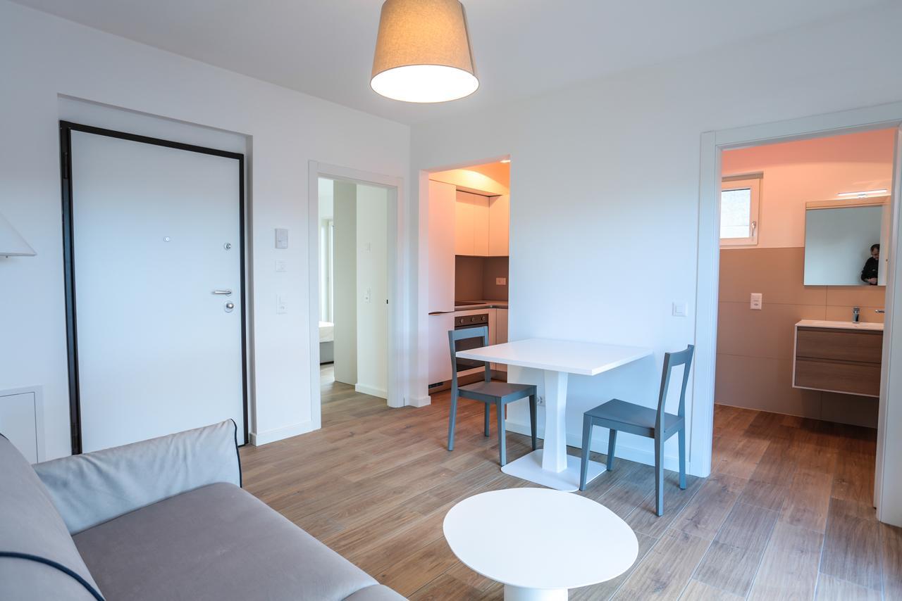 Modern Apartment In ルガーノ エクステリア 写真